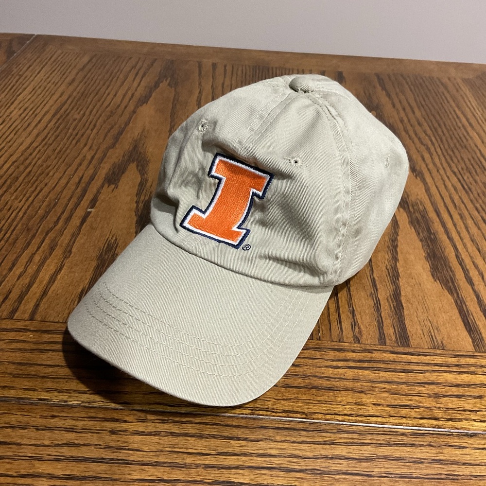 University of Illinois Beige Cap with Orange I Logo